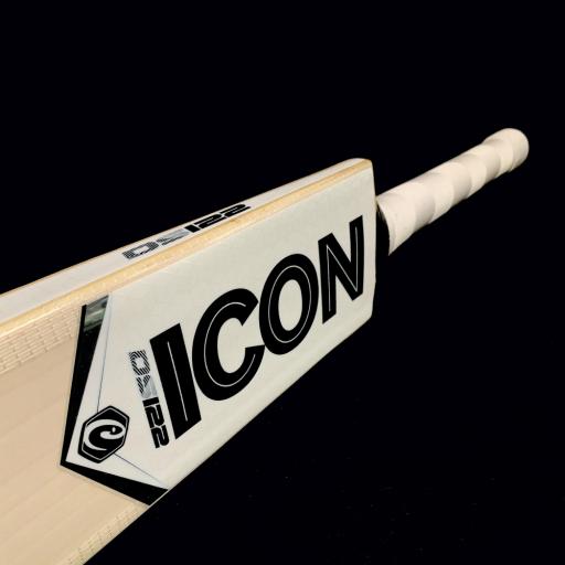ICON - Junior DS122 5* Cricket Bundle